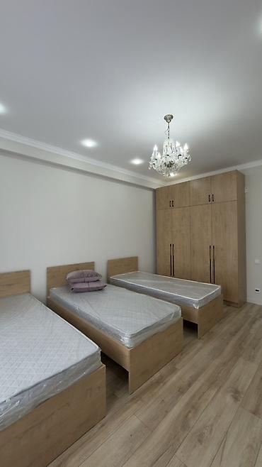 Продажа коттеджей и домов: 2 комнаты, 84 м², 15 соток, Бишкек, Собственник — 12