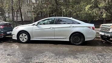audi 4: Hyundai Sonata: 2012 г., 2.4 л, Автомат, Гибрид, Седан — 8