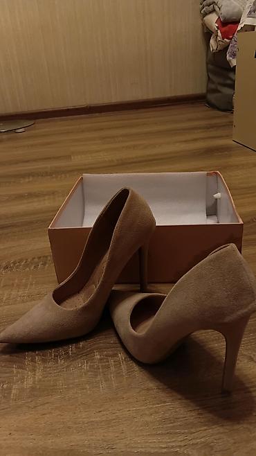 bos qutu: Qadın üçün klassik hündürdaban tuflilər – COMFY BRAND - Ölçü: 38 (hər — 5