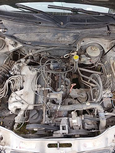 рул: Audi 100: 1992 г., 2.3 л, Кол менен иштөөчү, Бензин, Седан — 10