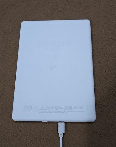 продаю комплект: Электронная книга, Amazon, Б/у, 6" - 7", Wi-Fi, цвет - Белый — 2