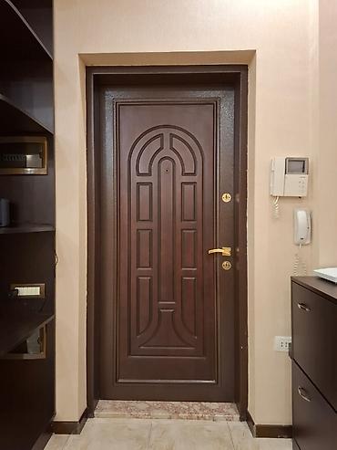 Mənzil üçün İşlənmiş Giriş qapısı 100x215 sm Glazok ilə, Zəmanətsiz, Ödənişli quraşdırma, Ünvandan götürmə lalafo.az -da Mənzil üçün İşlənmiş Giriş qapısı 100x215 sm Glazok ilə, Zəmanətsiz, Ödənişli quraşdırma, Ünvandan götürmə