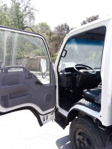 Yük maşınları: Isuzu NPR 66 L, 2008 il, motor 4.3 l, Soyuducu — 7