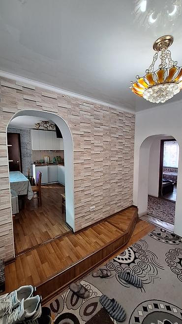 продаю дом ак ордо 1: Продаю дом в Орто-сай по улице Ормокоева . От Советскрй по ул — 2