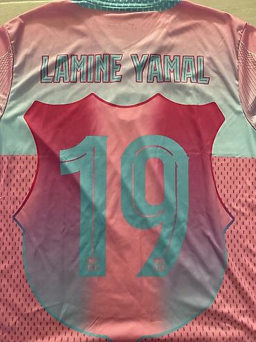 pull and bear kengur: Fudbalski dres – FC Barcelona, Lamine Yamal veličina XL Novo bez — 3