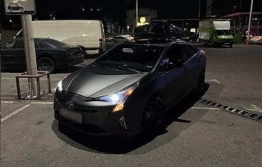 prius 2016: Toyota Prius: 2016 г., 1.8 л, Вариатор, Гибрид, Хэтчбэк — 6