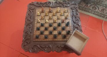 купить шахматы в бишкеке: Шахматный стол сатылат