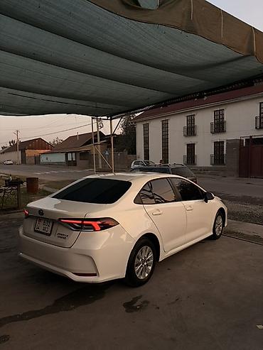 camri 40: Toyota Corolla: 2022 г., 1.8 л, Автомат, Бензин, Седан — 2