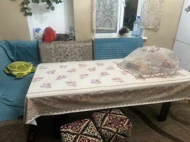 Кухонные столы: Кухонный стол, Б/у, Прямоугольный, Нераскладной