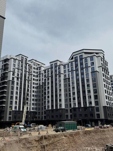 продаю квартиру район пишпек: 2 комнаты, 82 м², Элитка, 11 этаж, ПСО (под самоотделку)