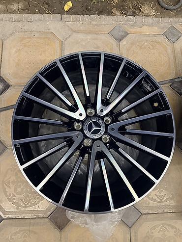 Литой колесный диск Mercedes-Benz AMG-стиля R19 разноширокие 19х8.5 at lalafo.kg Литой колесный диск Mercedes-Benz AMG-стиля R19 разноширокие 19х8.5