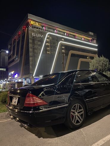 купить мерседес до 5000 долларов: Элегантный черный седан Mercedes-Benz S-Class 220 2003 года Объем 5