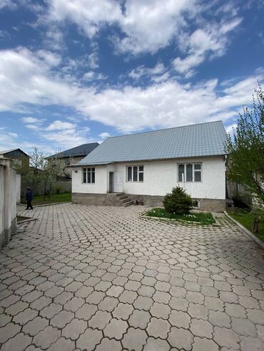 куплю частный дом бишкек: Дом, 120 м², 5 комнат, Агентство недвижимости