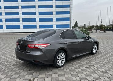 Toyota Camry: 2018 г., 2.5 л, Типтроник, Электромобиль, Седан