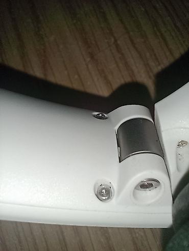 Slušalice: **BOSE®** Over-ear Slušalice sa specijalnim kablom — 27