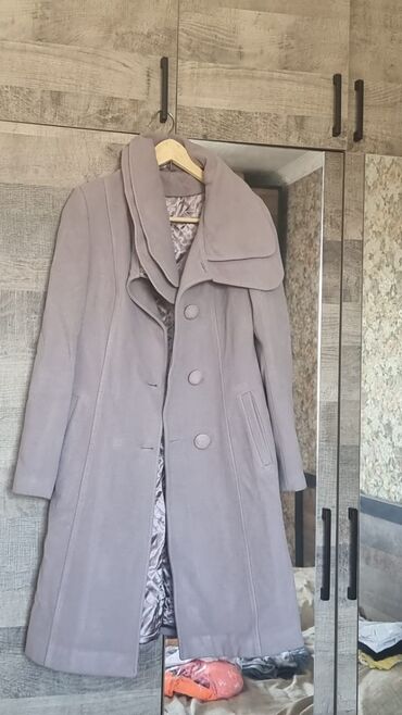 чёрное пальто оверсайз zara: Пальто, M (EU 38)