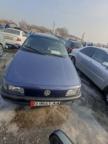 Volkswagen: Volkswagen Passat: 1993 г., 1.8 л, Механика, Бензин, Универсал