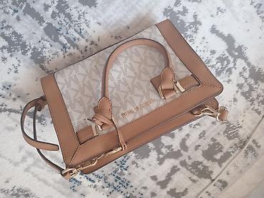 Сумки: Сумка Michael Kors (логотип MK) - Модель: структурированная — 8