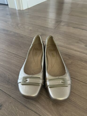 балетка женская: Балетки Clarks Collection - Модель: женские балетки с декоративной