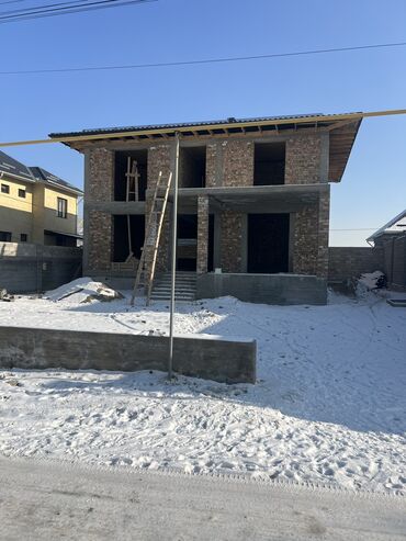 продаю пол дом район рабочий городок: Дом, 290 м², 7 комнат, Собственник, ПСО (под самоотделку)