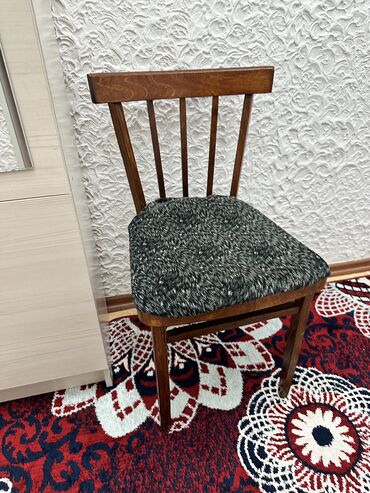 ашкана эмеректери: Продаются стулья всего их шесть штук…. в хорошем состоянии и еще