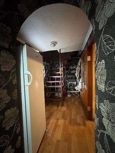 Продажа коттеджей и домов: Продается частный дом с высоким забором и откатными/секционными — 23