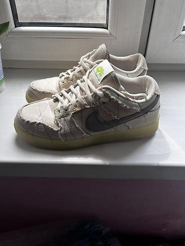 lebron 20: Продаю кроссовки Nike sb dunk mummy 39 размер состояние идеальное — 2