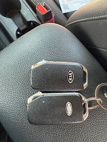 Kia: Kia K3: 2021 г., Седан — 12