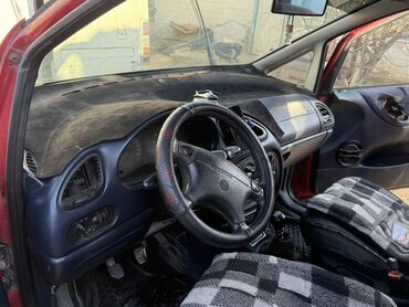 Volkswagen: Volkswagen Sharan: 1998 г., 2 л, Механика, Бензин, Минивэн — 8