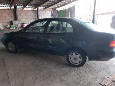 Toyota: Toyota Carina E: 1996 г., 1.8 л, Механика, Бензин, Седан