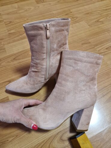 bez martinke: Ankle boots, 39