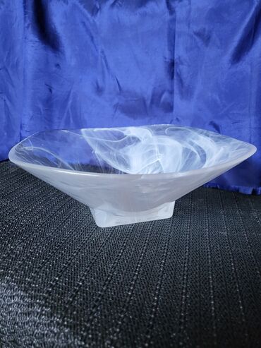 Ostalo posuđe: Cinija nova puno staklo. Visina. 6,5cm. Gornji precnik. 20cm na lalafo.rs — 10 Ostalo posuđe: Cinija nova puno staklo. Visina. 6,5cm. Gornji precnik. 20cm — 10