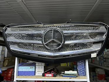 mers 212: Решетка радиатора Mercedes-Benz Новый, Аналог — 3