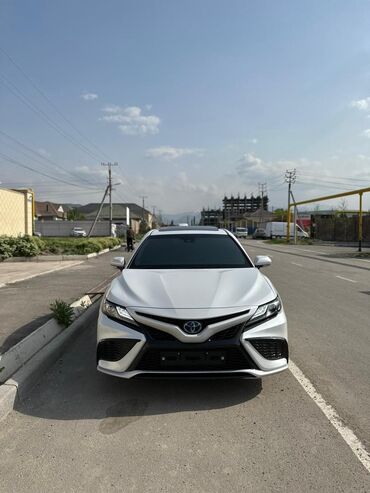 Toyota: Toyota Camry: 2022 г., 2.5 л, Автомат, Гибрид, Седан