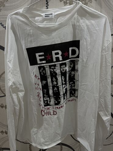 Свитера: Erd long 
Size: XL
Состояние: новая 
1200 сом