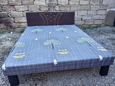 Təzə çarpayılar. 1 nəfərlik çarpayılar 60 manat. 2 nəfərlik taxt 110