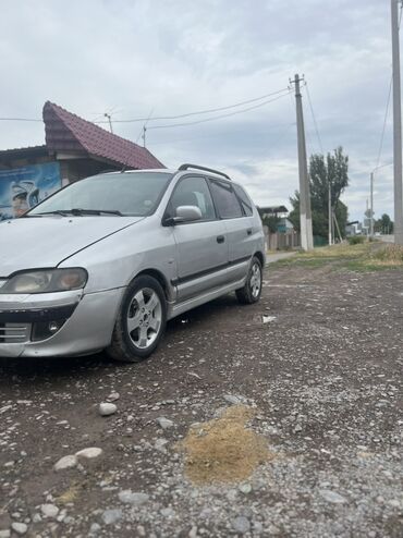 авто в рассрочку без банка без первоначального взноса в бишкеке: Серебристый универсал Mitsubishi Space star с рейлинг 2002 ж 1,8