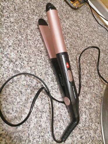 Prese za kosu: Pegla za kosu Favorit 55w kao nova je
 Mirjevo — 11