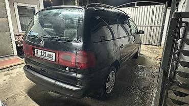 Унаа сатуу: Volkswagen Sharan: 2001 г., 1.8 л, Кол менен иштөөчү, Бензин, Вэн/Минивэн — 4