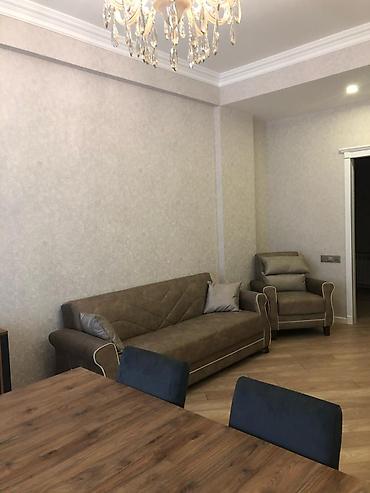 Ağ Şəhərdə – Kirayə mənzil - 2 otaq, 100 m² - 3/7 mərtəbə - Premium