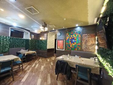 Kommersiya daşınmaz əmlakının satışı: Mərkəzdə, İçəri Şəhər metrosu, yol kənarında, gediş-gəliş bol olan — 2