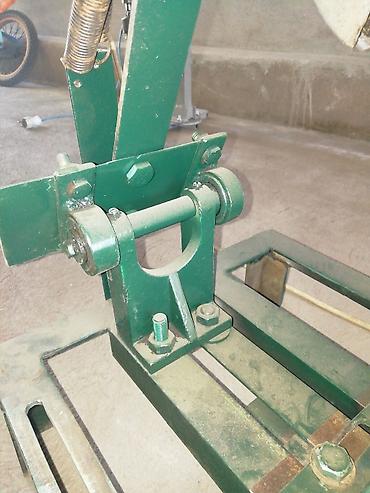 Гильотины: Металлорежущий станок. Диск (вулканик) 230. Балгарка съёмная. Тут три — 5