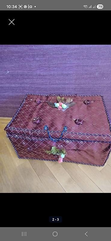 sapı: Dekorativ sandıq/qutu - Material: parça örtüklü, yastıqlı — 2