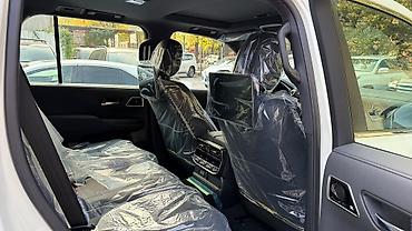 9 00 r20: Toyota Land Cruiser: 2026 г., 3.5 л, Автомат, Гибрид, Внедорожник — 10