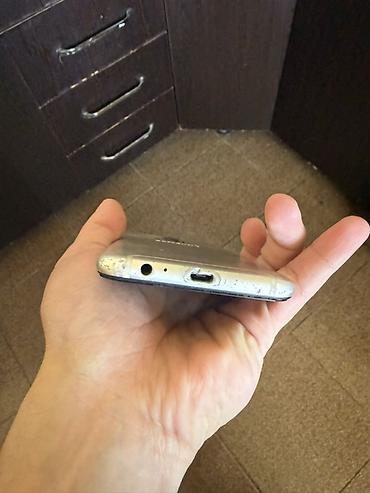 islənmis telefon satisi: Samsung Galaxy A6, 32 GB, rəng - Qızılı, Qırıq — 3