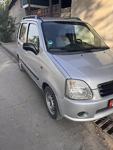 Suzuki Wagon R: 2004 г., 1.3 л, Механика, Бензин, Минивэн