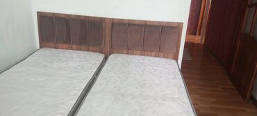 tek neferlik kravat: İşlənmiş, Təknəfərlik çarpayı, Bazasız, Matras ilə, Siyirməsiz