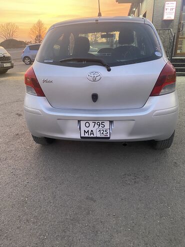 toyota c: Toyota Vitz: 2009 г., 1.3 л, Автомат, Бензин, Минивэн