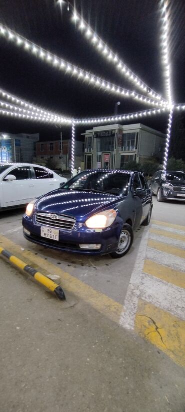 hündür kedlər: Hyundai Accent: 1.5 l | 2008 il Sedan