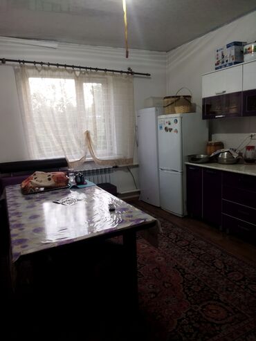 Продажа домов: 100 м², 5 комнат, Свежий ремонт Кухонная мебель